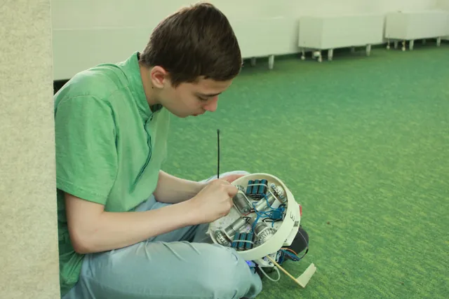 Classes at the &ldquo;My Robot&rdquo; club &mdash; photo 5
