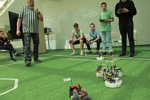 Classes at the &ldquo;My Robot&rdquo; club &mdash; photo 20