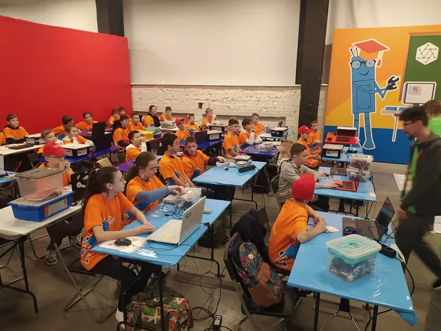 Classes at the &ldquo;My Robot&rdquo; club &mdash; photo 59