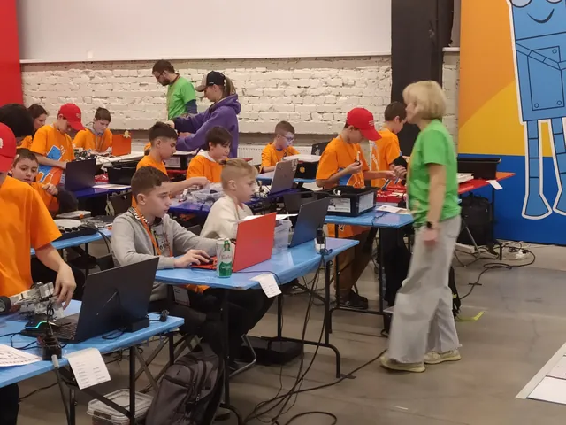 Classes at the &ldquo;My Robot&rdquo; club &mdash; photo 14