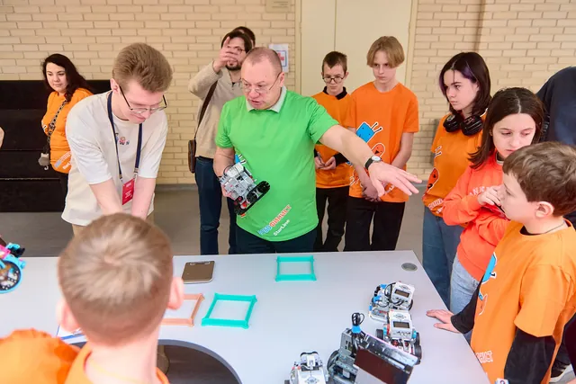 Classes at the &ldquo;My Robot&rdquo; club &mdash; photo 31