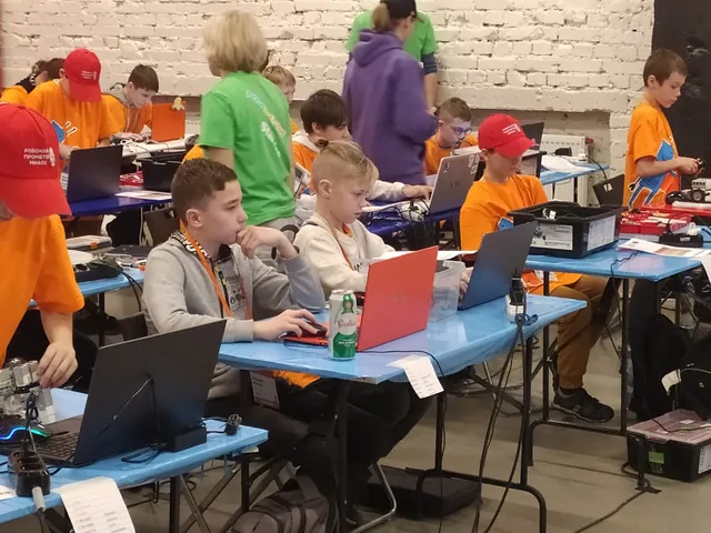 Classes at the &ldquo;My Robot&rdquo; club &mdash; photo 13